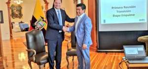 Mauricio Rodas recibi&oacute; al alcalde electo de Quito para tratar la transici&oacute;n en la Alcald&iacute;a.
