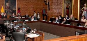 Municipio de Quito aprob&oacute; presupuesto de m&aacute;s de $ 1.300 millones; PA&Iacute;S cuestiona prioridad de obras