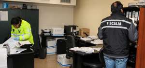 Persona de la Fiscal&iacute;a contin&uacute;a las investigaciones sobre el caso; la semana pasada efectuaron allanamientos en domicilios y oficinas.