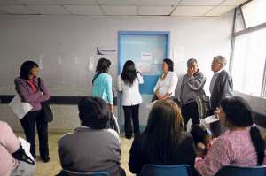 Las legisladoras, que impulsan un proyecto de regulaci&oacute;n a la medicina prepagada, estiman que 600 mil afiliados al Seguro Social tienen contratos con estos servicios privados. Foto: Archivo/El Tel&eacute;grafo