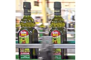 Empresa espa&ntilde;ola exportar&aacute; aceite de oliva desde Ecuador a la regi&oacute;n