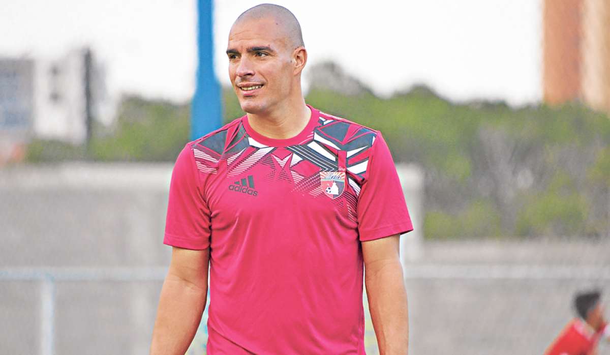 Jos&eacute; Manuel Rey, asistente t&eacute;cnico de Noel &lsquo;Chita&rsquo; Sanvicente, se retir&oacute; del f&uacute;tbol en mayo pasado; ahora aporta a la selecci&oacute;n con su experiencia. Foto: Internet