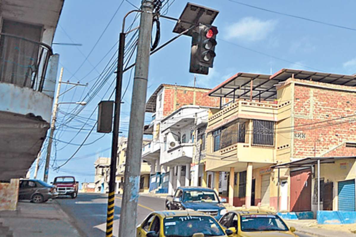 El plan piloto se lleva a cabo en la intersecci&oacute;n de la calle 110 y la avenida 103, en el sector Tarqui. Foto: Leiberg Santos / El Tel&eacute;grafo