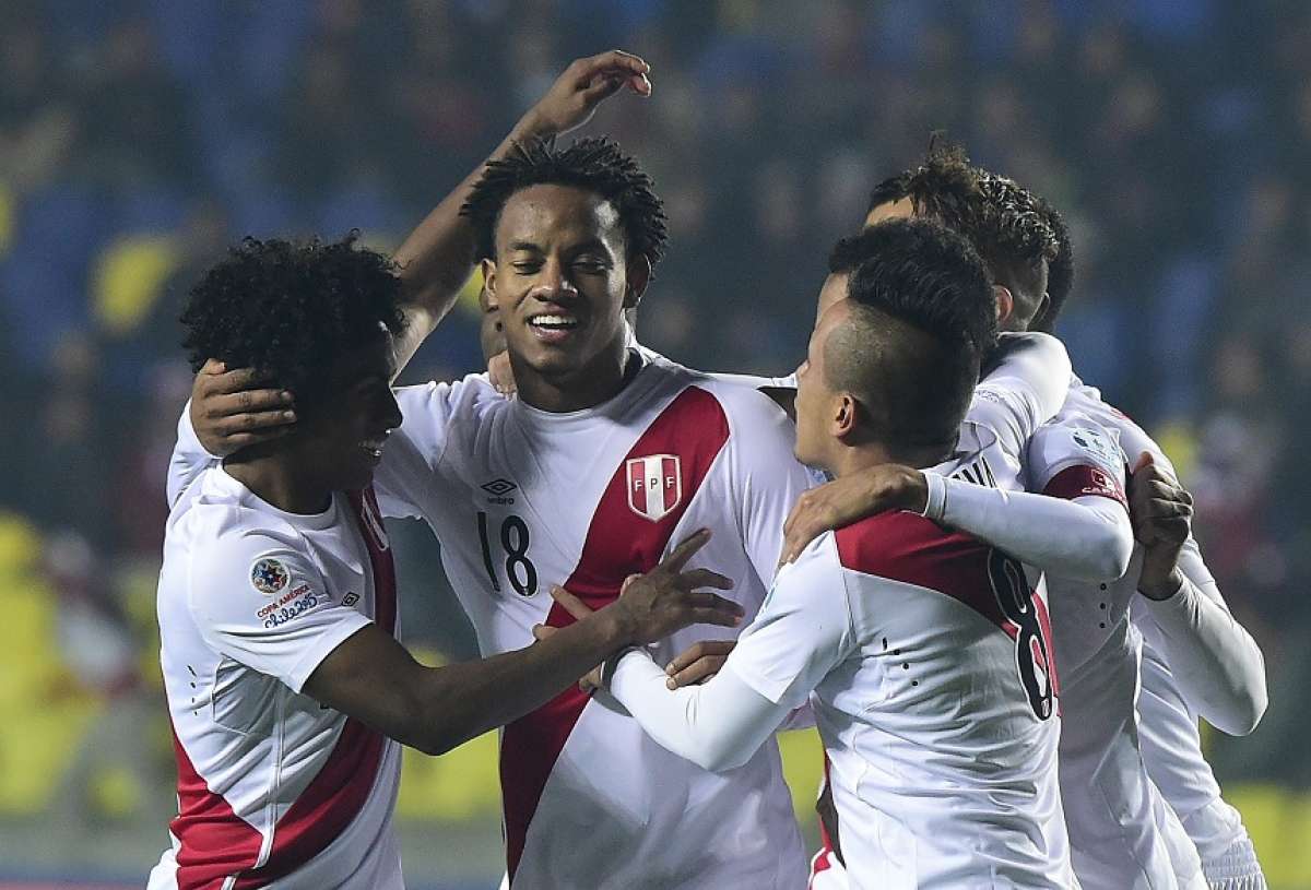 Per&uacute; derrota 2-0 a Paraguay y se queda con el tercer lugar de la Copa