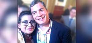 J&oacute;venes tuiteros celebraron el onom&aacute;stico al presidente Correa