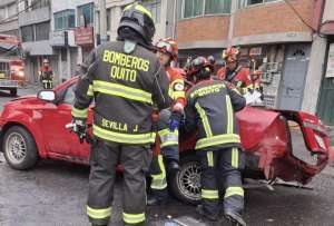 Cuerpo de Bomberos de Quito atendió a heridos de accidentes de tránsito