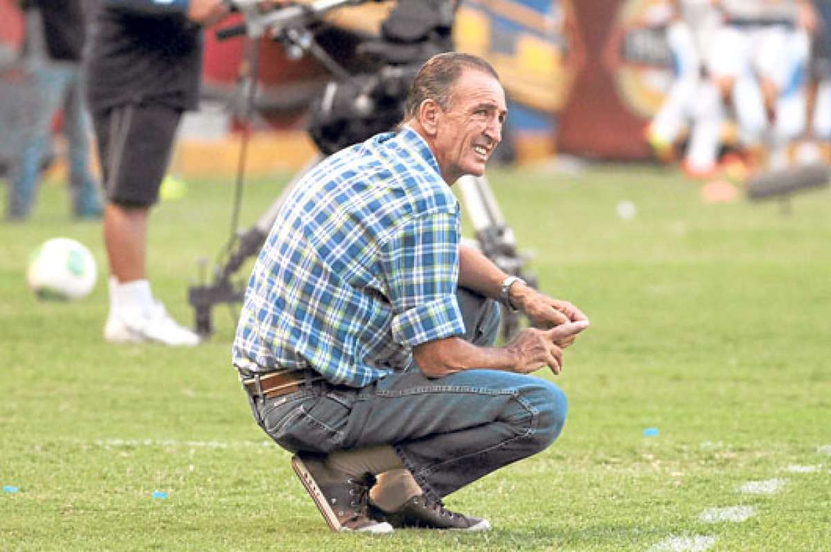 Luis Soler reclama a Barcelona el pago de sueldos de noviembre y diciembre de 2013.  Foto: Tomado de benditofutbol.com