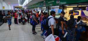 La cifra de pasajeros en el per&iacute;odo del 21 al 25 de diciembre de cada a&ntilde;o es alrededor de 365.000 en la terminal de la av. Benjam&iacute;n Rosales, en Guayaquil.
