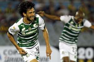El uruguayo Jonathan Lacerda fue el autor del primer gol del club mexicano. Foto: EFE