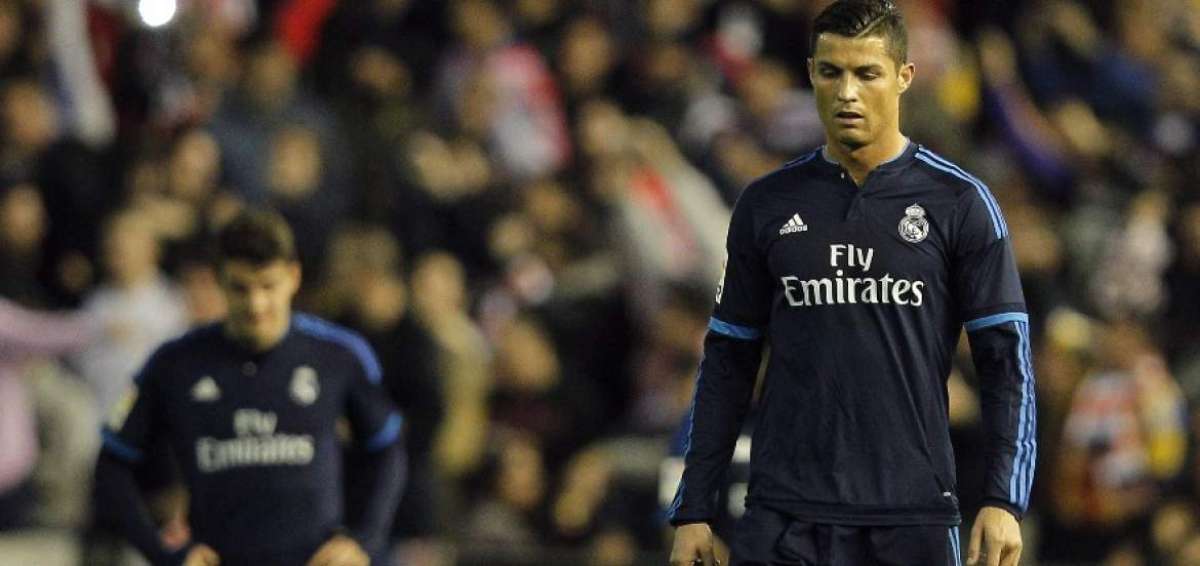 Real Madrid empata en Valencia y se aleja de la cabeza