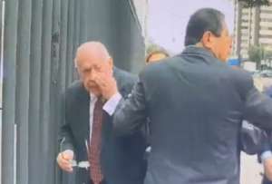 Juan Falconí Puig fue gredido al ingreso del concurso para Contralor.