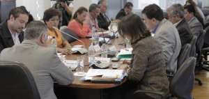 Comisi&oacute;n de Educaci&oacute;n aprob&oacute; informe sobre universidades suspendidas