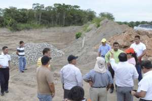 La explotaci&oacute;n del material se da en sector Chalacal. All&iacute; se constat&oacute; graves riesgos para la poblaci&oacute;n sobre todo en &eacute;poca invernal. Foto: Cortes&iacute;a