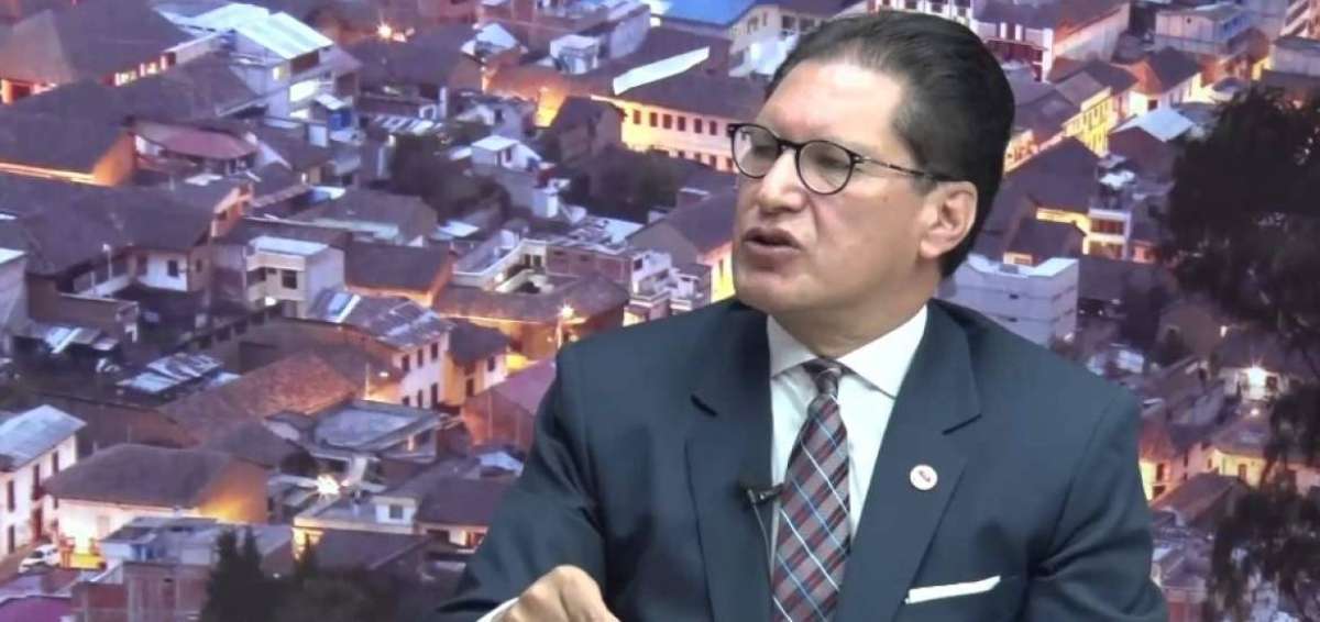 Washington Pes&aacute;ntez anuncia su precandidatura a la Presidencia de la Rep&uacute;blica