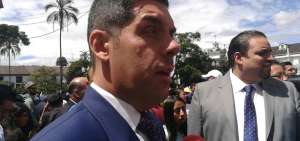 El ministro de Trabajo, Ra&uacute;l Ledesma, en declaraciones a la prensa.