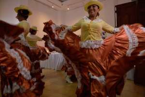 Diversas actividades se llevan a cabo en Manta por el mes del Arte y la Cultura. La danza forma parte de la esencia de los manabitas y es resaltada en este evento. Foto: Rodolfo P&aacute;rraga / El Tel&eacute;grafo