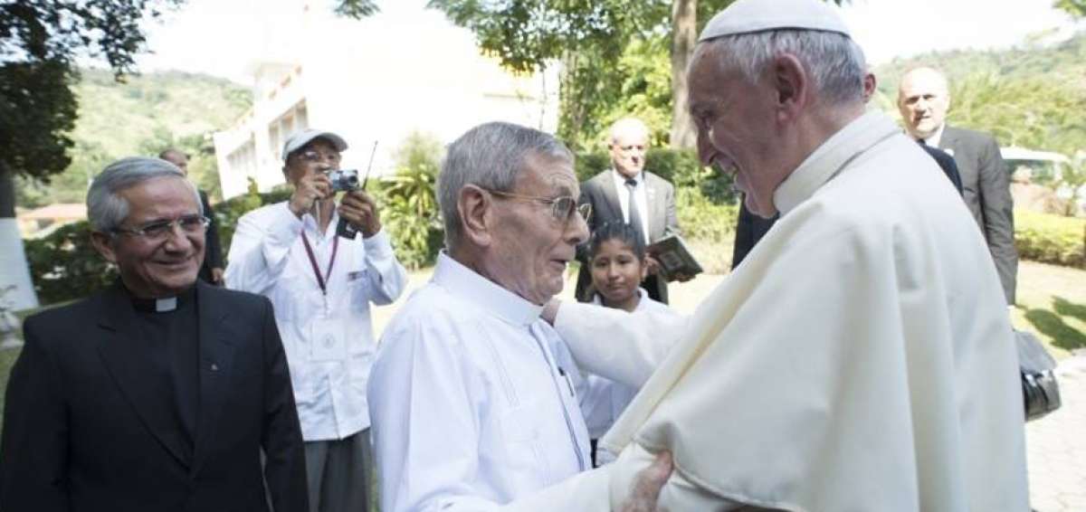 El padre Paquito, &iacute;cono del colegio Javier, falleci&oacute; en Guayaquil