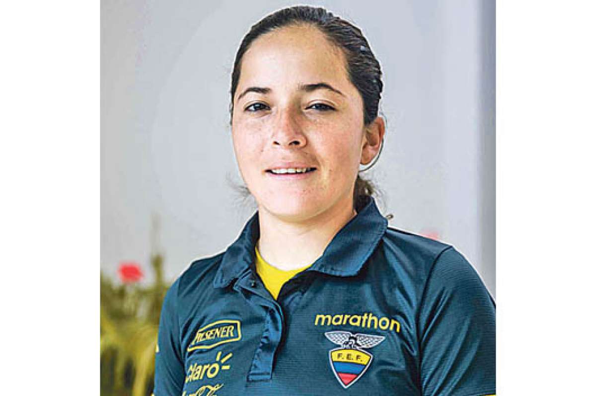 Juego r&aacute;pido y dominio de bal&oacute;n, las claves de la selecci&oacute;n femenina