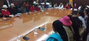 La cita se desarroll&oacute; en la Vicepresidencia de la Rep&uacute;blica, en Quito. 