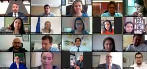 Peque&ntilde;os y medianos exportadores dialogaron la diplom&aacute;tica europea, que culmina su labor en Ecuador.