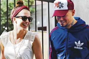 Soledad Fandi&ntilde;o (antes del embarazo y alumbramiento) con Residente, l&iacute;der de Calle 13.