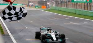 Hamilton se toma la revancha contra Vettel