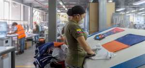La f&aacute;brica Cornejotex es una de las 12 empresas ecuatorianas autorizadas por Disney para producir sus dise&ntilde;os. 