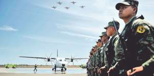 El avi&oacute;n CASA C-295M releva en funcionesal Avro HS-748, que estuvo en operaciones por 40 a&ntilde;os. Foto: Rodolfo P&aacute;rraga.