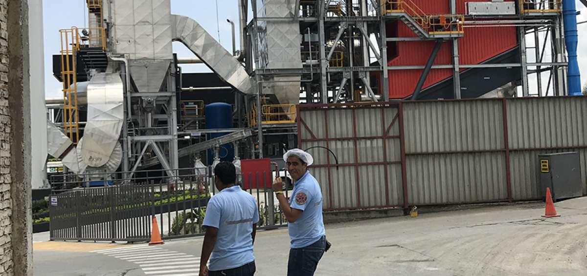 El flamante caldero que genera energ&iacute;a a base de biomasa ya est&aacute; en funcionamiento en el complejo industrial de La Fabril, en Montecristi.