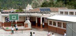 El sacerdote N&eacute;stor Genaro B. lleva tres a&ntilde;os en la parroquia de Gu&aacute;pulo (en el nororiente de Quito).