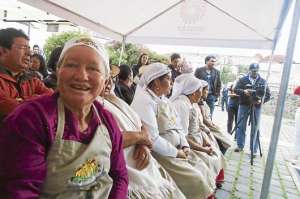 La ganadora, cap&iacute;tulo Azuay, ir&aacute; hasta Riobamba para participar en la final del Mundial de Hornado. Foto: Rodrigo Matute / El Tel&eacute;grafo