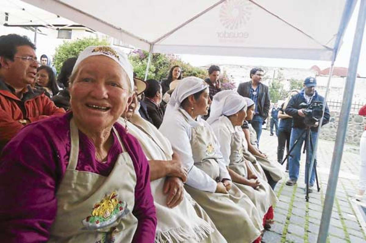 La ganadora, cap&iacute;tulo Azuay, ir&aacute; hasta Riobamba para participar en la final del Mundial de Hornado. Foto: Rodrigo Matute / El Tel&eacute;grafo