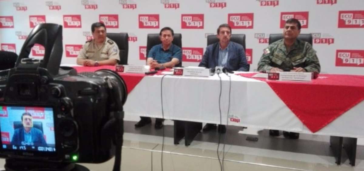 El viceministro de Defensa, Felipe Vega, se reuni&oacute; con el gobernador, Rodrigo L&oacute;pez, y delegados del Ministerio del Interior, Polic&iacute;a Nacional y FF.AA.