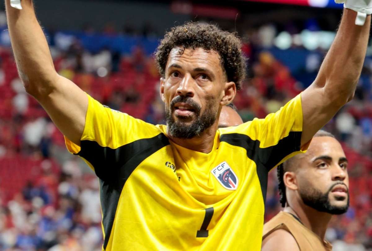 Vozinha, electricista y portero de Cabo Verde, emocion&oacute; al mundo al romper en l&aacute;grimas tras convertirse en la figura del encuentro disputado este 15 de junio.