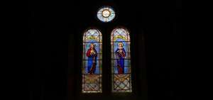 Las vidrieras de la iglesia, que est&aacute;n siendo reparadas, son de origen franc&eacute;s y llegaron a Ecuador hace 136 a&ntilde;os.