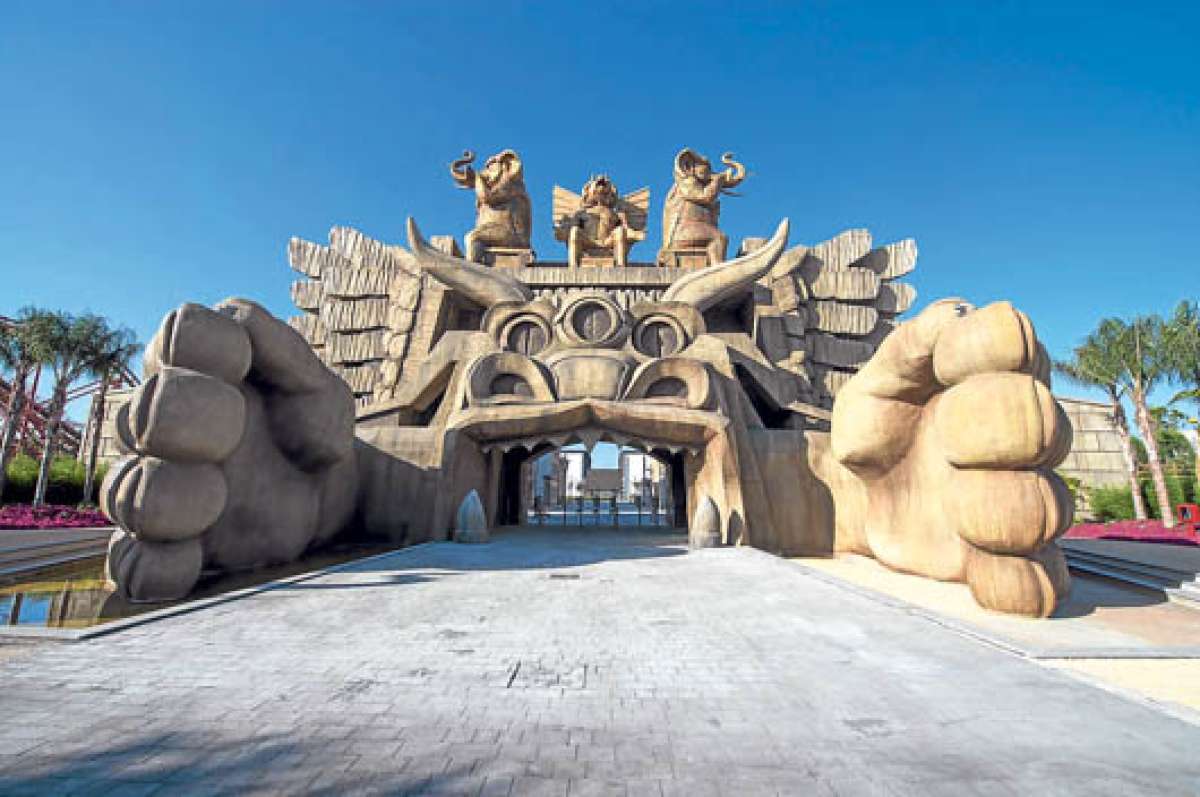 El parque tem&aacute;tico incluye una veintena de atracciones, grandes teatros para espect&aacute;culos especiales y 4 restaurantes tem&aacute;ticos. Foto: Tomada de www.themeparx.com