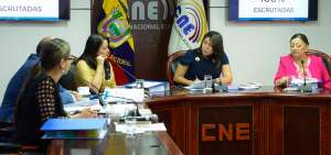 El pleno del organismo electoral agilita los procesos para los comicios de 2019, en los que se elegir&aacute;n dignidades seccionales y miembros del CPCCS.