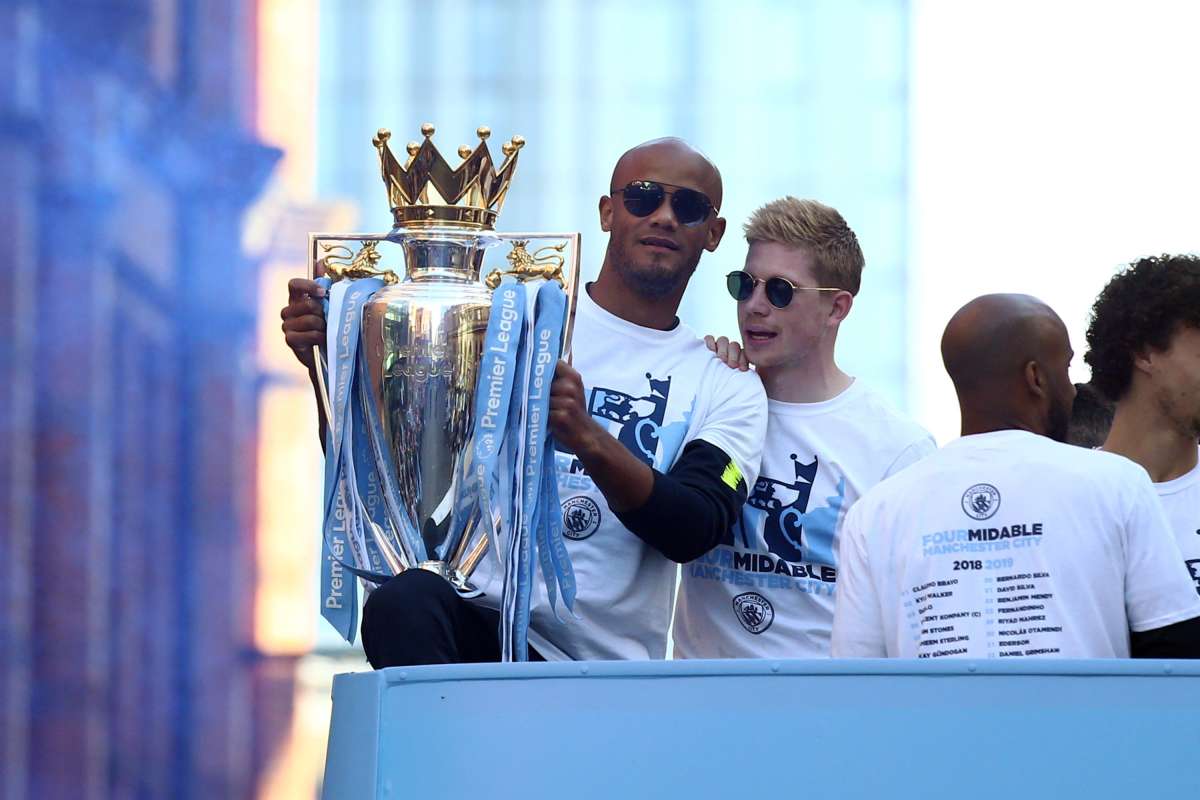 Jugadores del City &ldquo;botaron la casa por la ventana&rdquo; y la Copa tambi&eacute;n