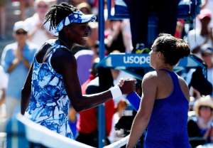 Venus Williams (i.) jugar&aacute; en semifinales ante Lauren Davis. Foto: Archivo