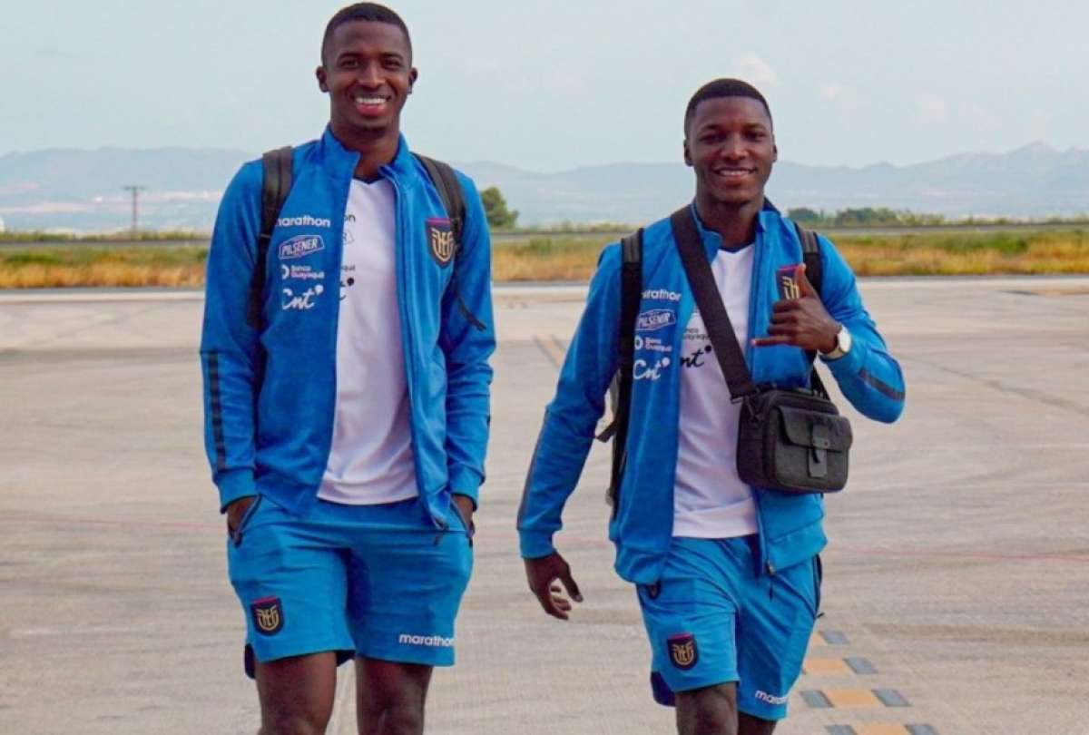 Moisés Caicedo y Willian Pacho son candidatos al once ideal de la temporada