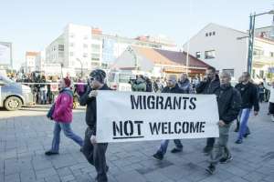 En las ciudades fronterizas de Suecia y Finlandia hubo manifestaciones a favor y en contra del ingreso de m&aacute;s migrantes a estos pa&iacute;ses. Foto: AFP