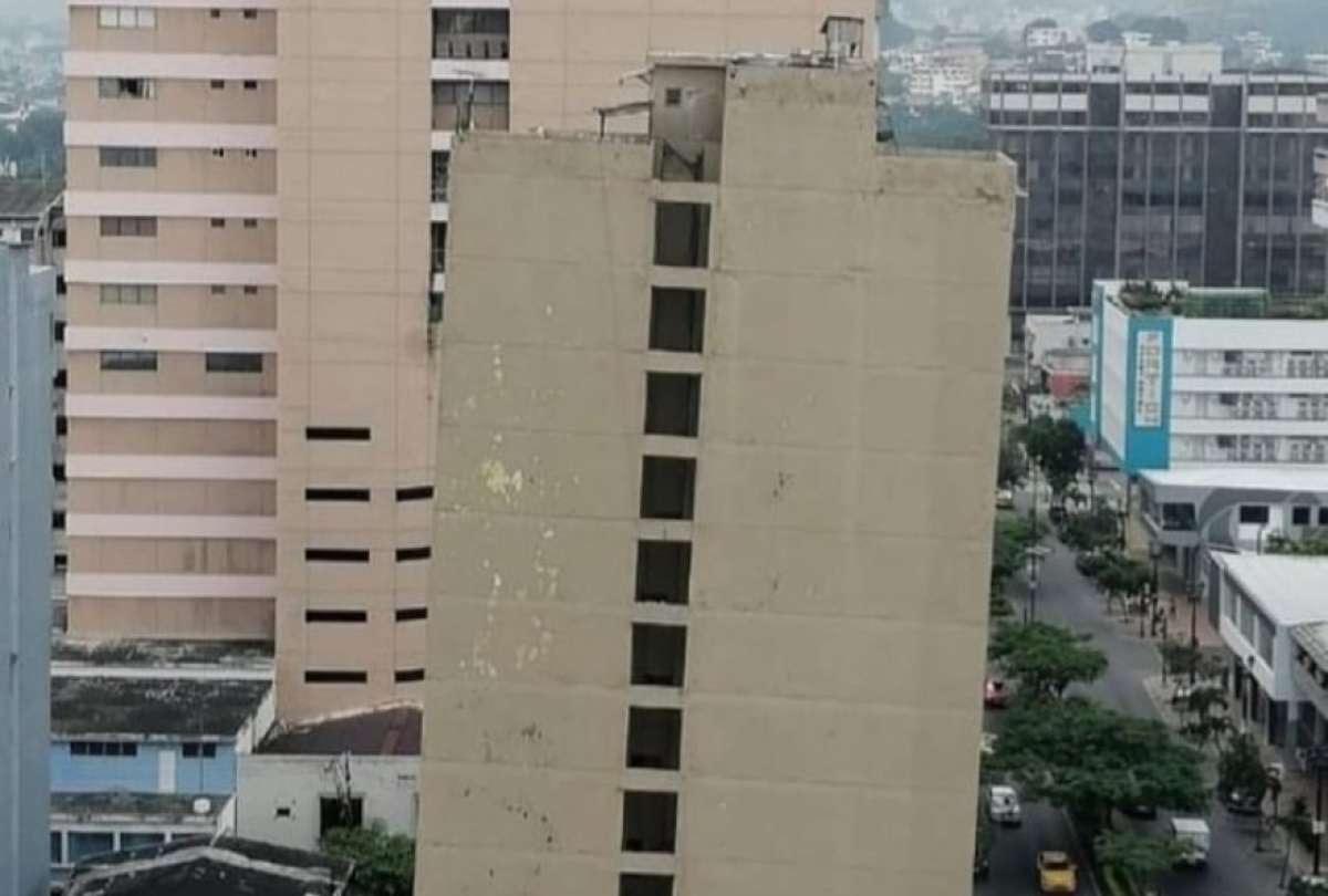 El alcalde Aquiles Alvarez se pronunció sobre el ‘edificio Fantasía’.