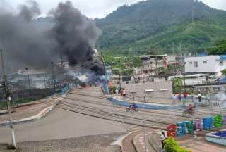 Dos detenidos tras incendiar una UPC en Bolívar por protesta antiminera