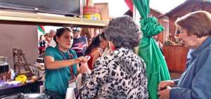 Ferias por Navidad en Quito intentan mover el comercio