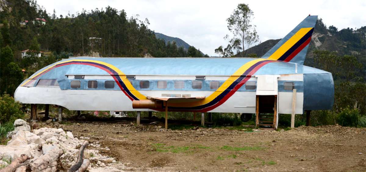 Germ&aacute;n Segarra construye su avi&oacute;n presidencial cerca de la parroquia Santa Ana, en el cant&oacute;n Cuenca. Aspira a terminarlo en pocos meses m&aacute;s.