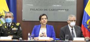 La ministra de Gobierno ofreci&oacute; declaraciones en el Palacio de Carondelet.