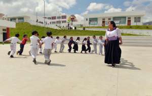 La educaci&oacute;n intercultural biling&uuml;e ser&aacute; una de las prioridades  de la convocatoria &lsquo;Quiero ser maestro&rsquo;, que arrancar&aacute; el 27 de octubre de este a&ntilde;o. Archivo / El Tel&eacute;grafo
