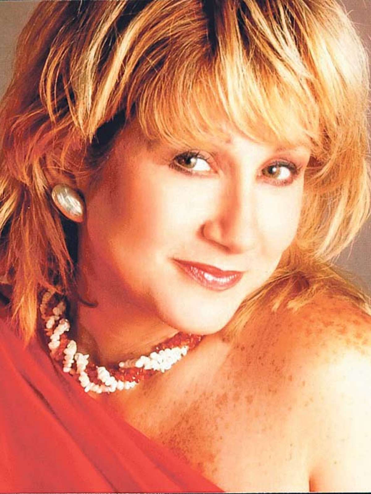 Soprano Astrid Achi cant&oacute; cl&aacute;sicos de Italia durante show (VIDEO)