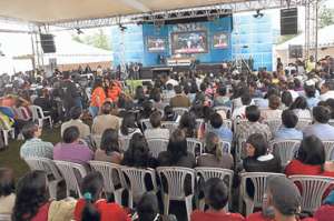 El presidente de la Rep&uacute;blica, Rafael Correa, emiti&oacute; su enlace sabatino 374 desde la parroquia quite&ntilde;a La Merced, en el Valle de los Chillos. Foto: Cortes&iacute;a Presidencia de la Rep&uacute;blica