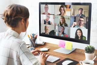 La aplicación Google Meet implementará inteligencia artificial durante las videollamadas. 